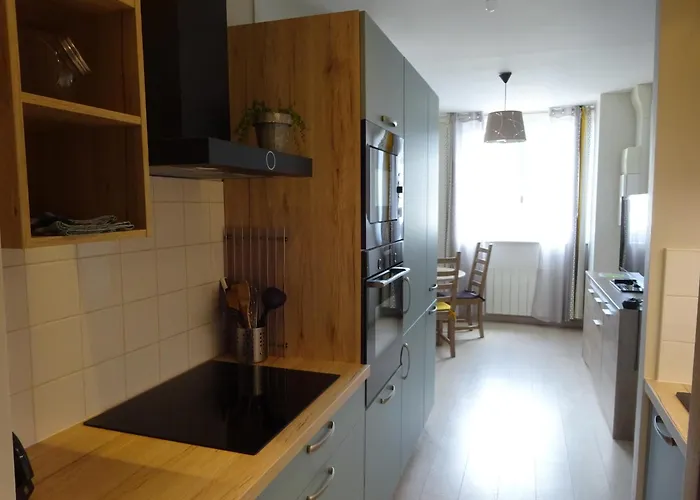 Les Pieds Dans L'eau, Face Au Port De Plaisance, Classe 3 Etoiles *