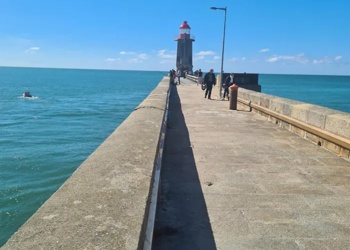 Les Pieds Dans L'eau, Face Au Port De Plaisance, Classe 3 Etoiles