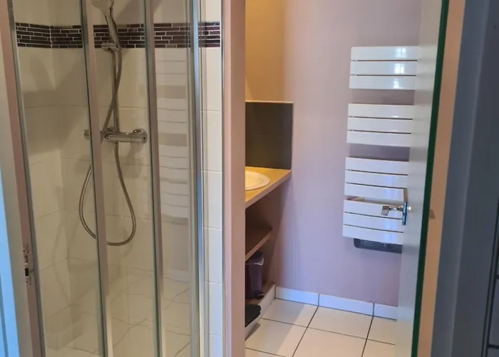 Les Pieds Dans L'eau, Face Au Port De Plaisance, Classe 3 Etoiles * Fécamp