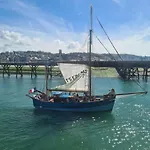 Les Pieds Dans L'eau, Face Au Port De Plaisance, Classe 3 Etoiles 公寓 费康