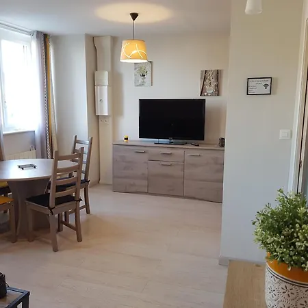 Les Pieds Dans L'eau, Face Au Port De Plaisance, Classe 3 Etoiles Fécamp