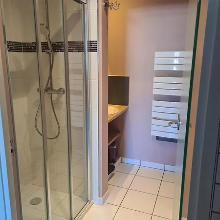 Les Pieds Dans L'eau, Face Au Port De Plaisance, Classe 3 Etoiles * Fécamp