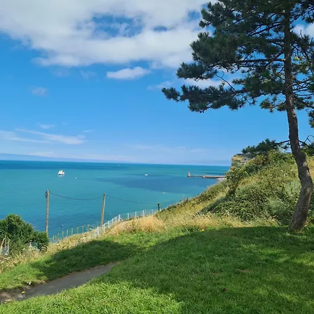 Appartement Les Pieds Dans L'eau, Face Au Port De Plaisance, Classé 3 étoiles *